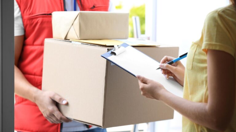O que o consumidor espera da entrega de uma loja virtual hoje - Postal Serviços